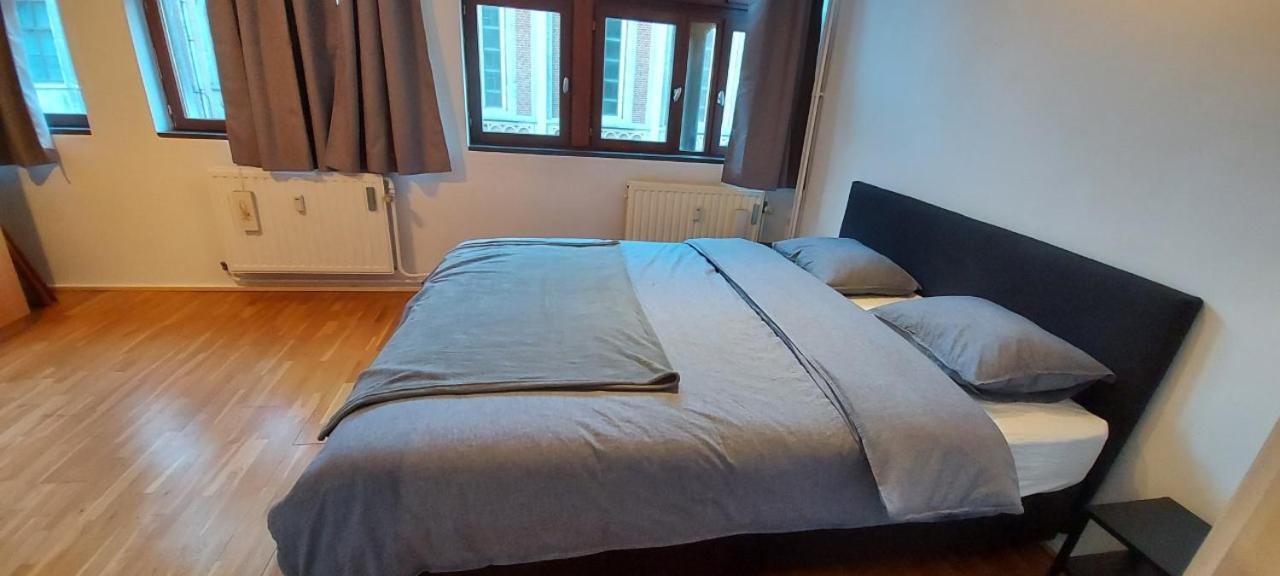 Duplex 2 Chambres Situe Au Centre Du Coeur Historique De لييج المظهر الخارجي الصورة
