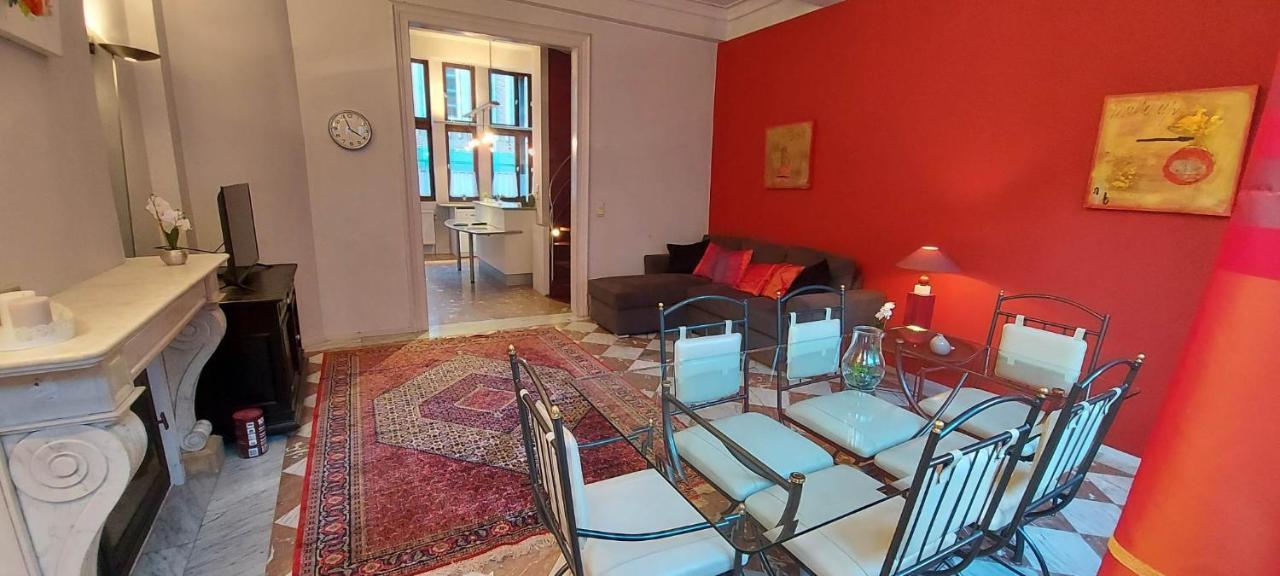 Duplex 2 Chambres Situe Au Centre Du Coeur Historique De لييج المظهر الخارجي الصورة